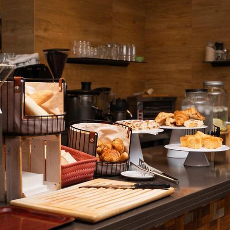 Hostal Mari San Antonio  Ngoại thất bức ảnh