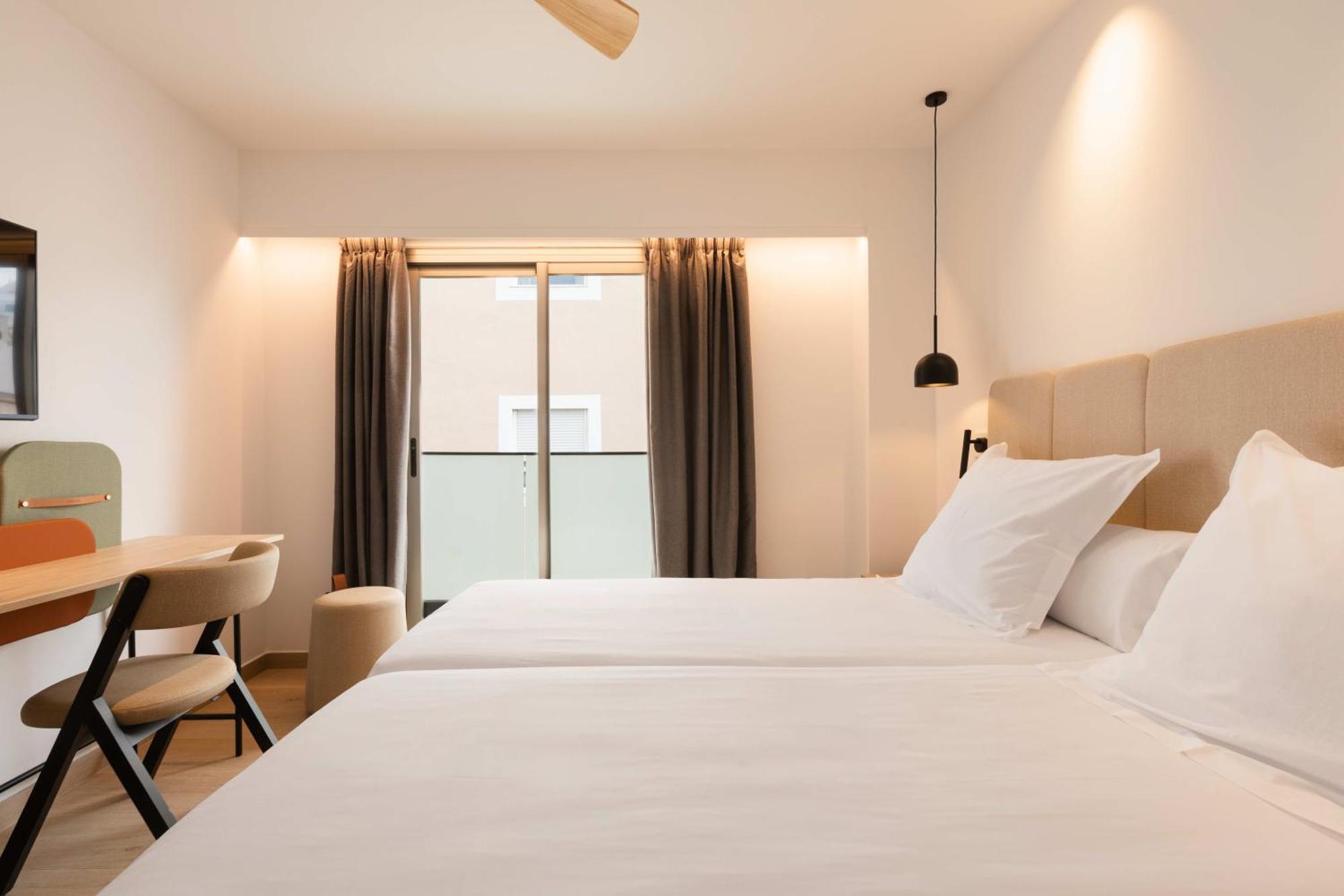 Hostal Mari San Antonio  Ngoại thất bức ảnh